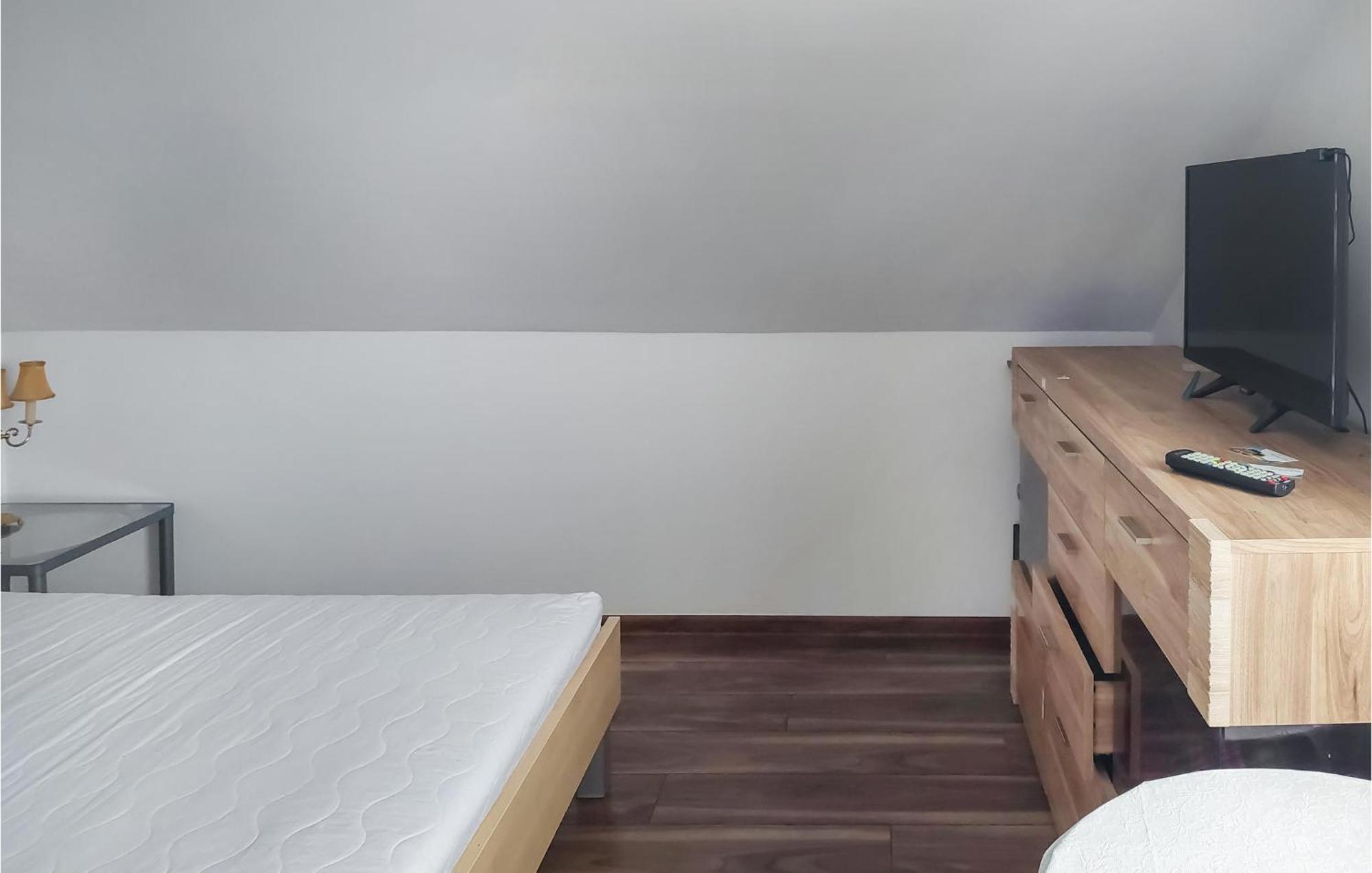 Beautiful Apartment In Moryn With Kitchen Eksteriør billede